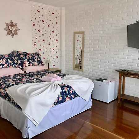 Hospedaria Casa Real Santa Cruz de Minas Ngoại thất bức ảnh
