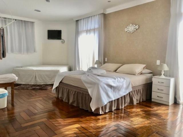 Hospedaria Casa Real Santa Cruz de Minas Ngoại thất bức ảnh
