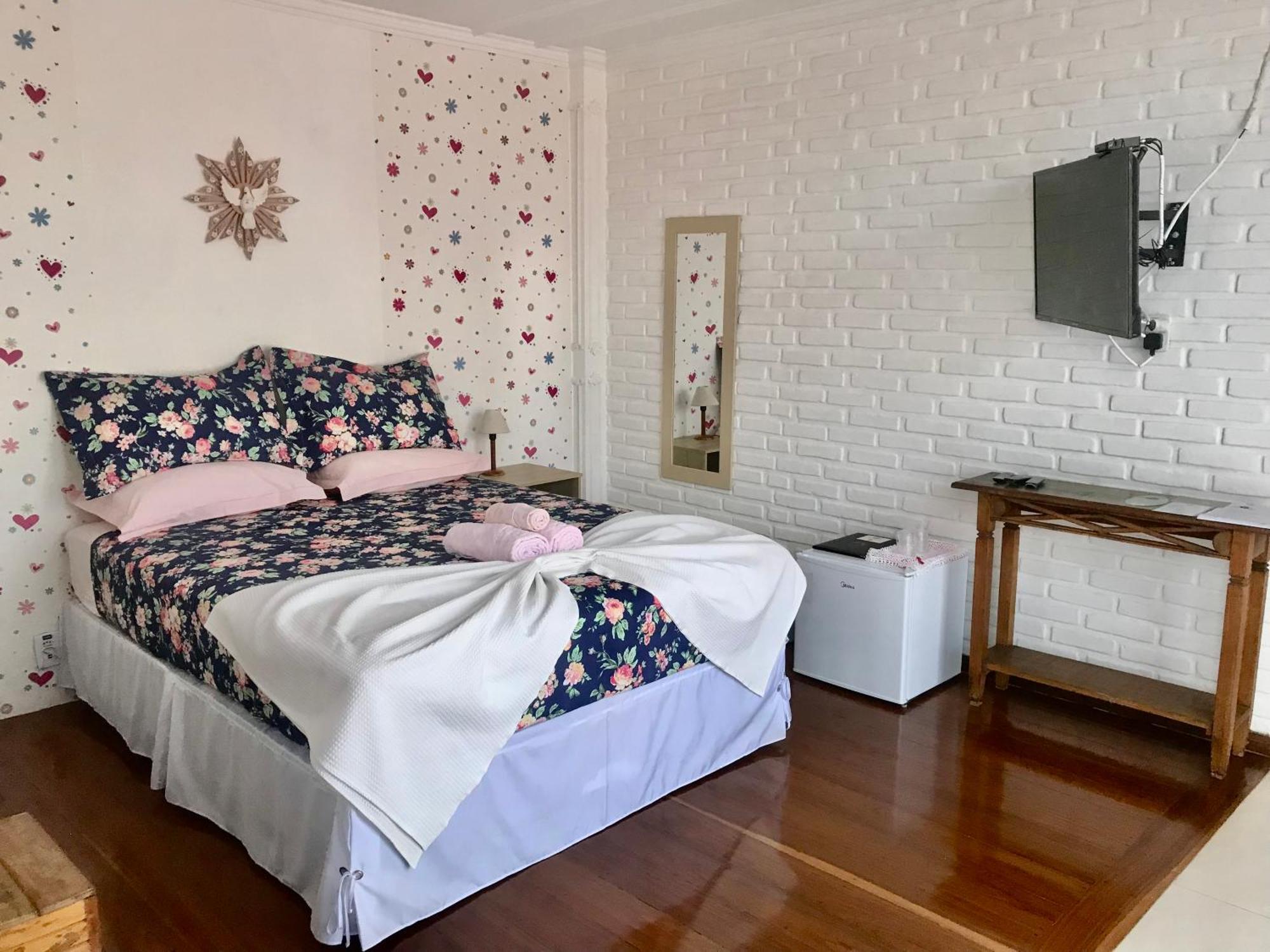 Hospedaria Casa Real Santa Cruz de Minas Ngoại thất bức ảnh