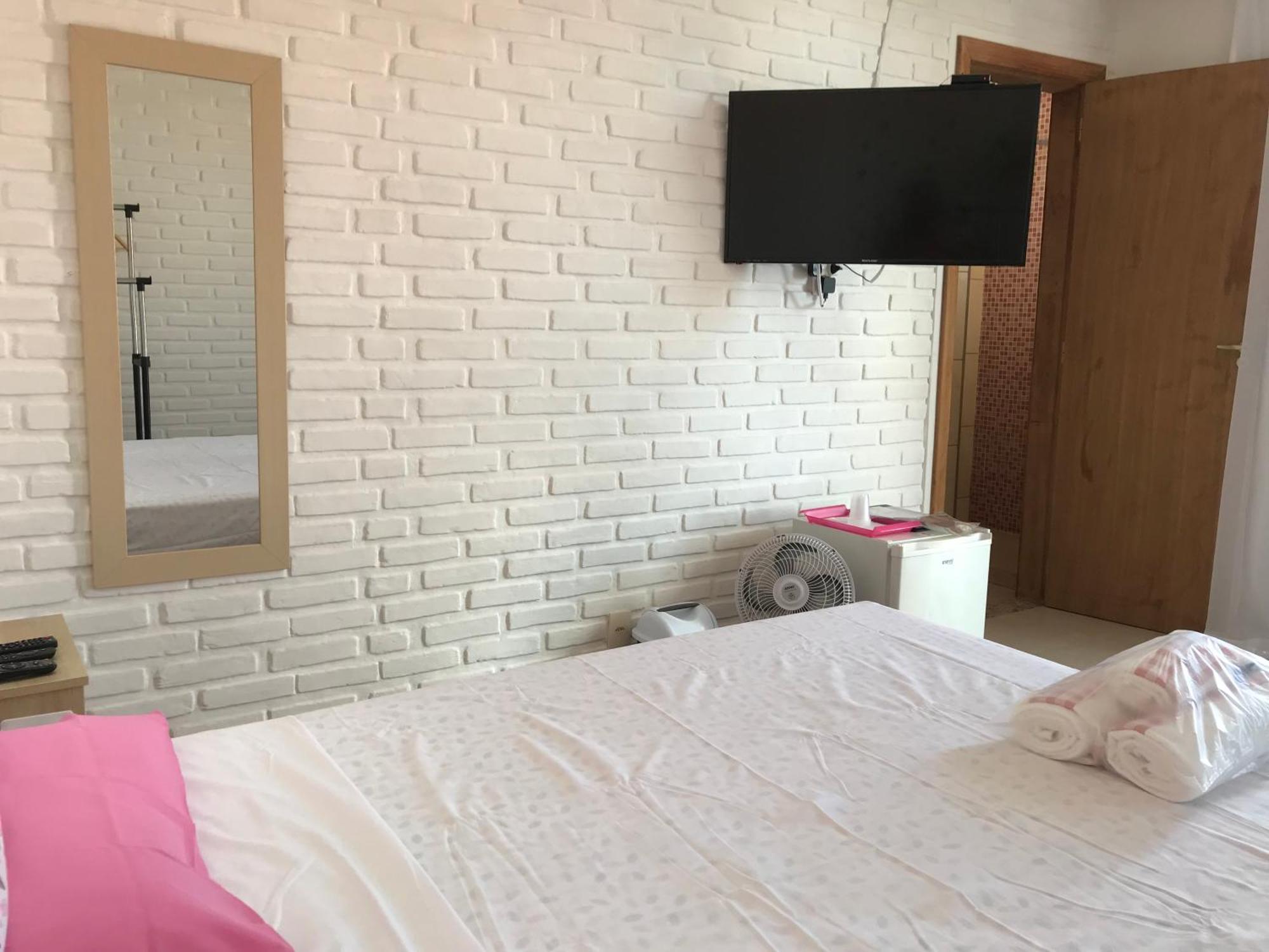 Hospedaria Casa Real Santa Cruz de Minas Ngoại thất bức ảnh
